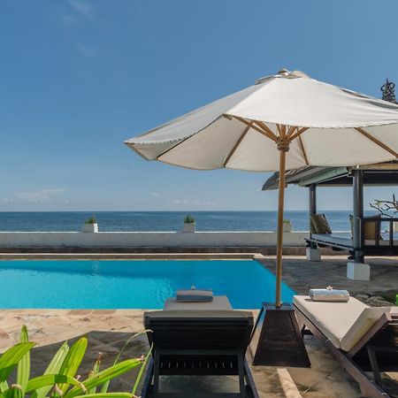Gorgeous Beachfront Villa Lovina Banjar  Exterior foto