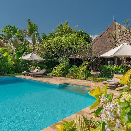 Gorgeous Beachfront Villa Lovina Banjar  Exterior foto