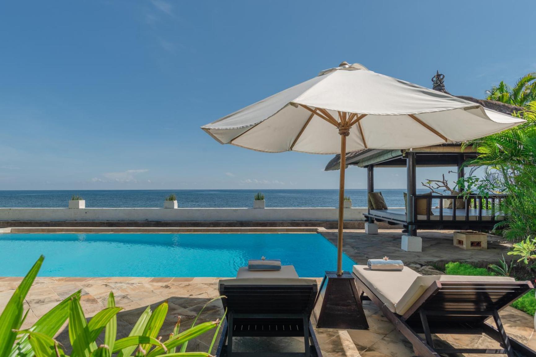 Gorgeous Beachfront Villa Lovina Banjar  Exterior foto