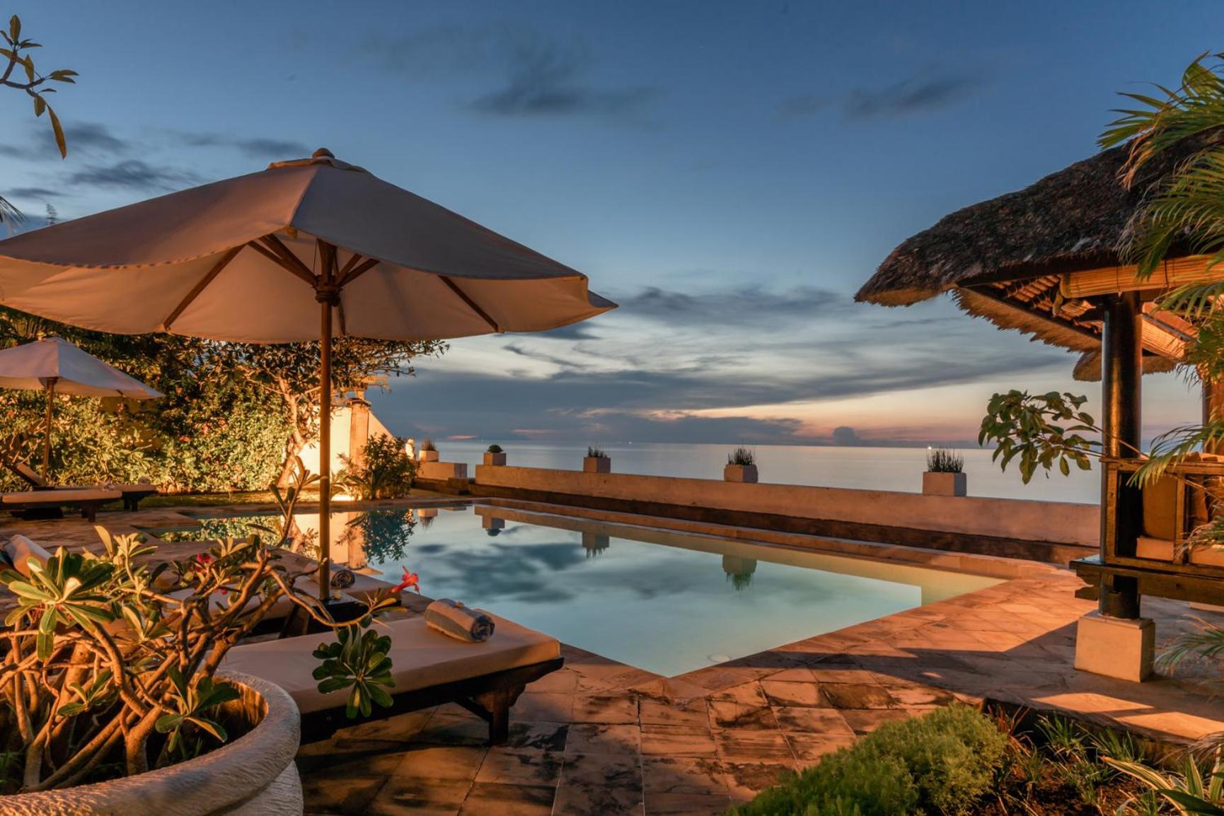 Gorgeous Beachfront Villa Lovina Banjar  Exterior foto